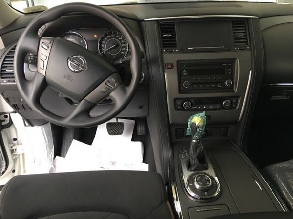 2017款尼桑途乐4.0XE 七座SUV特销51.2万-图5