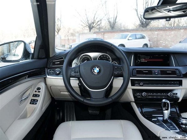 BMW全新宝马5系最新车型报价及图片520最低