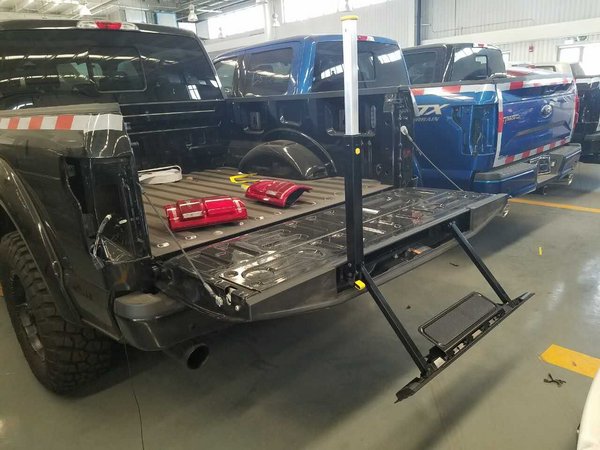 2017款福特猛獸F150現(xiàn)車 實(shí)惠皮卡手續(xù)齊-圖9