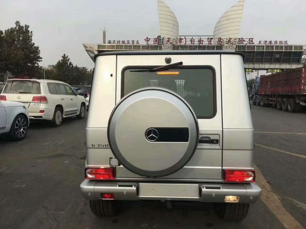 18款欧规奔驰G350d 五座真皮座椅127.8万-图6
