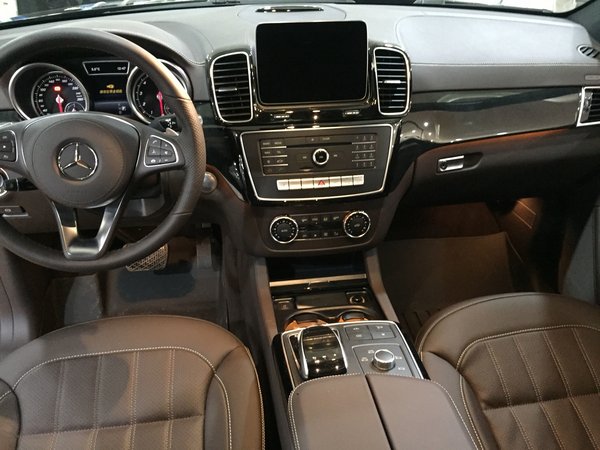2017款加版奔驰GLS450 奔驰让利再爆底线-图7