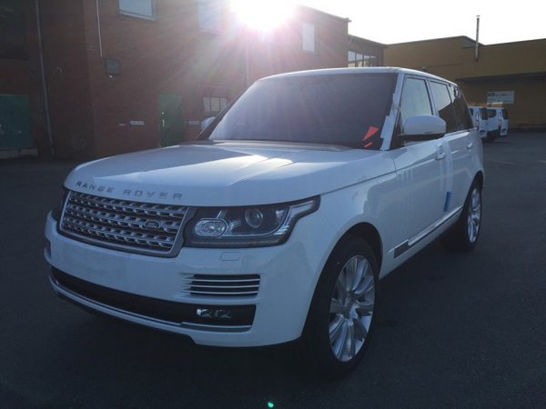 路虎揽胜行政3.0价格 路虎港口清仓价-图2