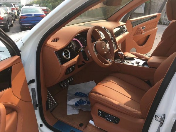 宾利添越豪华SUV 18款高端越野降价极限-图7