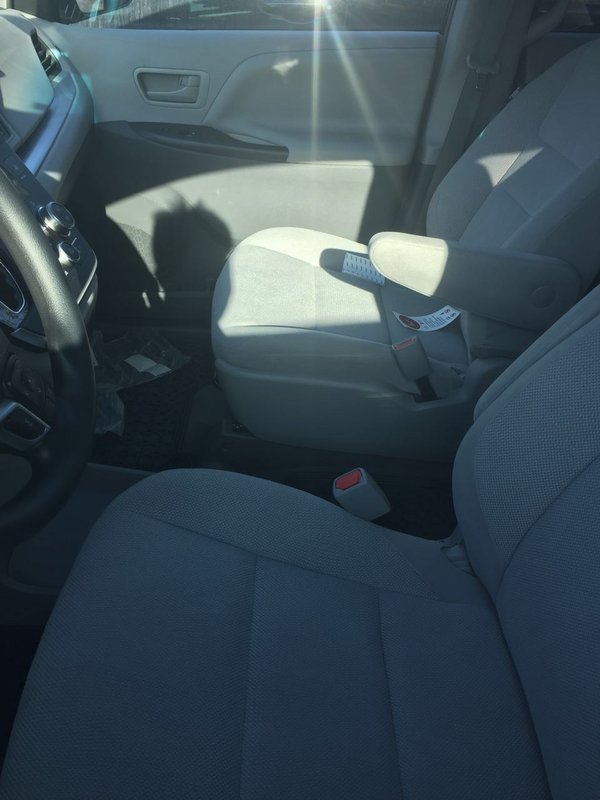 17款丰田塞纳情人节特惠 丰田塞纳报价-图3