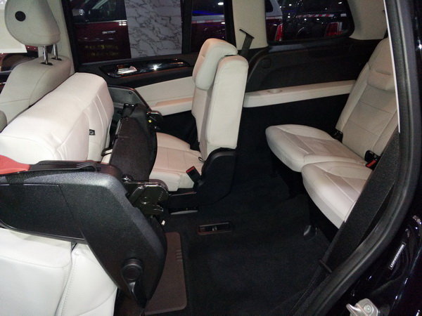 17款奔驰GLS450价格 大空间SUV舒适享受-图7