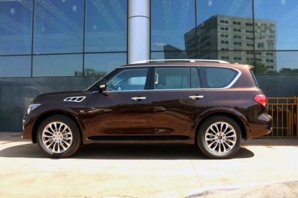 17款英菲尼迪QX80 谱写豪华尖端品质冠首-图3