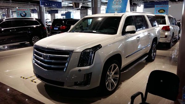 17款凯迪拉克凯雷德 高温席卷优惠不打烊-图3