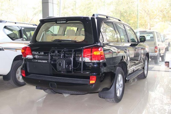 豐田酷路澤4500柴油VIP越野神器 V8價(jià)格-圖3