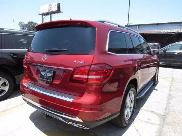 17款奔馳GLS450現(xiàn)車優(yōu)惠 優(yōu)雅越野奔馳范-圖3