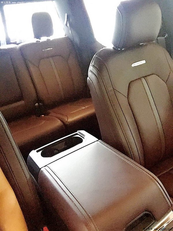 2017款福特F150白金3.5TT 新車到引圍觀-圖12