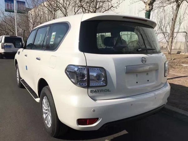 17款日產(chǎn)尼桑途樂4.0L 直降透底批發(fā)全國-圖3