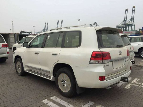 2016款豐田酷路澤4600頂配 4.6L汽油配置-圖4