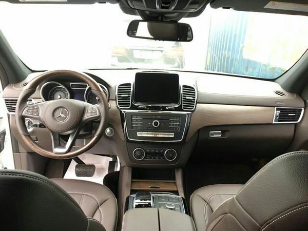 17款加版GLS450AMG 奔驰七座3.0汽油详配-图6