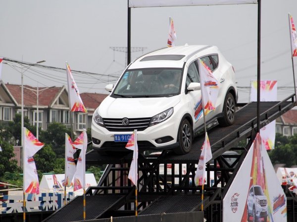 超级都市SUV-东风风光580超级挑战赛-图13