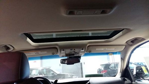 16款凱迪拉克凱雷德 自貿區(qū)購豪車贈豪禮-圖6