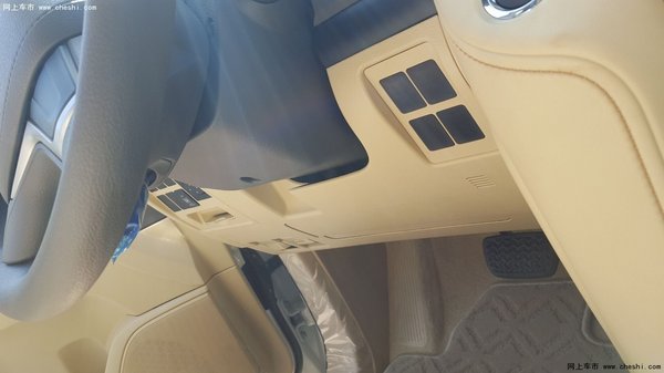 2016款丐版豐田酷路澤4000 降價眼見為實-圖6
