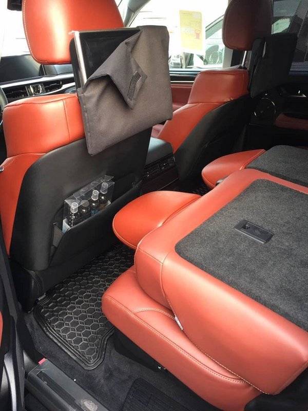 17款雷克萨斯LX570 优点多优惠触手可及-图8