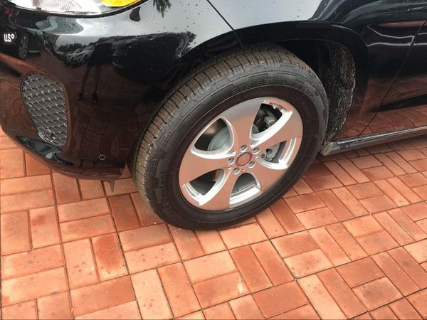 2017款奔馳GLS450現(xiàn)車 特惠奔馳極速領略-圖2