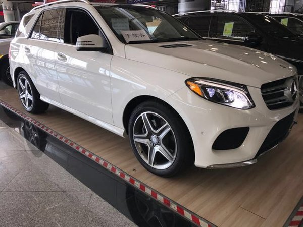 17款奔驰GLE400 全景天窗79万起全国上牌-图1