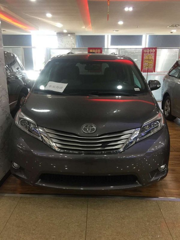 豐田塞納四驅(qū)LTD 特促價商務(wù)可精裝內(nèi)飾-圖1