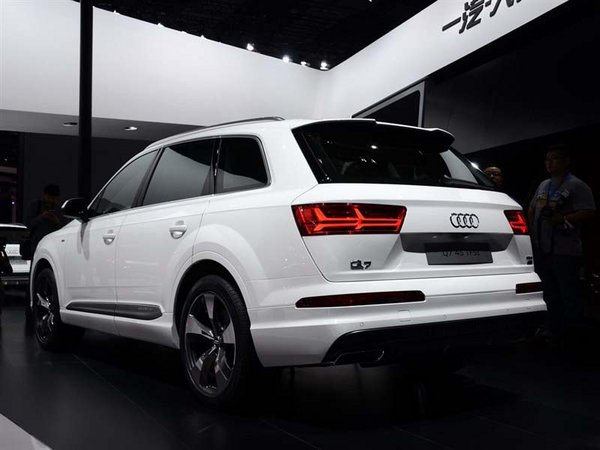 16款奥迪Q7现车分期 Q7运动朗行最新报价-图3