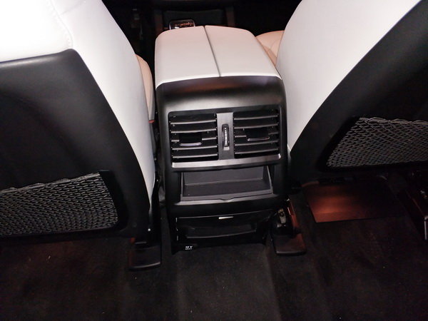 17款奔驰GLS450价格 大空间SUV舒适享受-图5