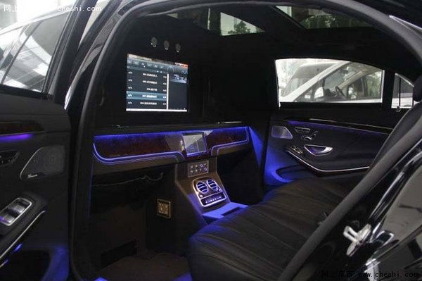 奔驰S550L贷款提车 顶级动力享奢华品位-图11