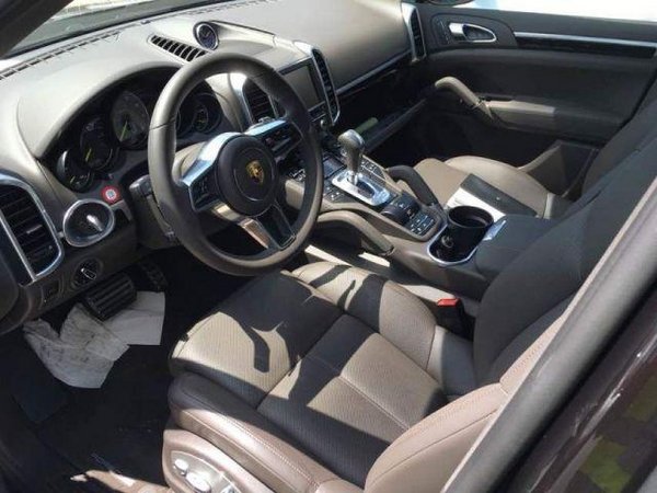 保时捷卡宴高颜值SUV 震撼底价备受瞩目-图4