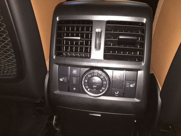17款美規(guī)奔馳GLS500豪華型 現(xiàn)車天津價(jià)格-圖5