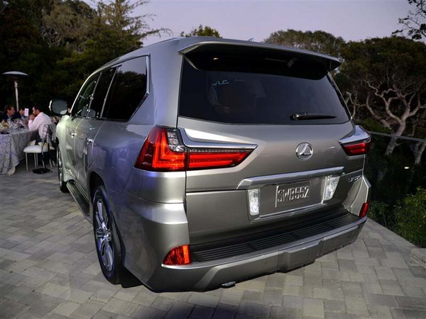2017款雷克薩斯LX570 四驅(qū)品質(zhì)越野沖量-圖3