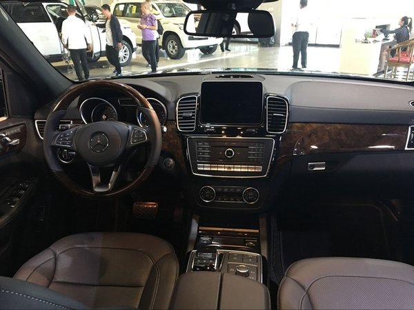 17款奔馳GLS450/GLS550 狂野奔馳大降價-圖5
