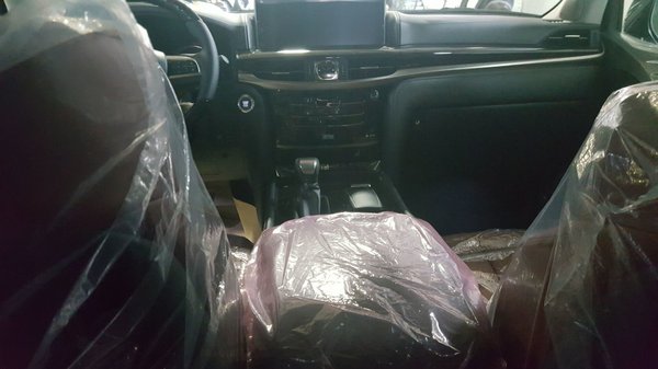 17款雷克薩斯LX570 全國分期購車無壓力-圖5