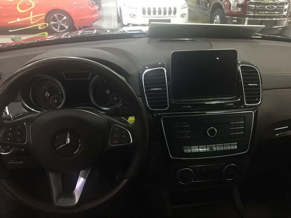 2017款奔馳GLS450現(xiàn)車 雙十惠降再送優(yōu)惠-圖4