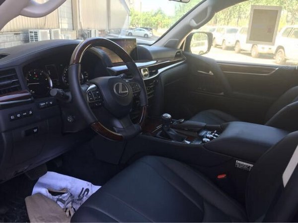 16款雷克薩斯LX570中東版 港口降價過萬-圖6