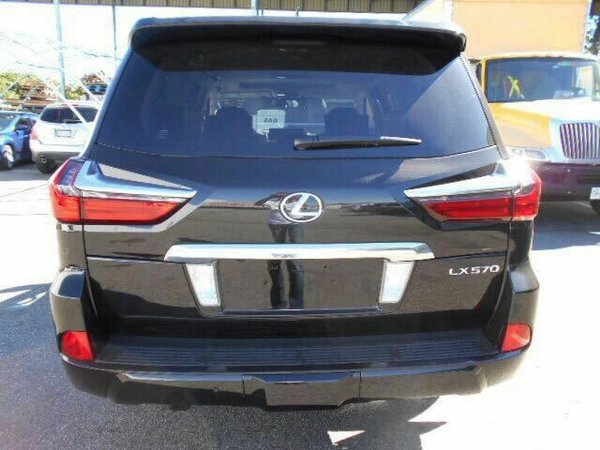 17款雷克萨斯LX570 八座至尊SUV天津报价-图3