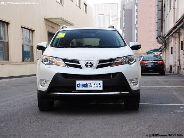 丰田RAV4热销中 优惠高达2.98万-图3