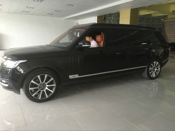 美規(guī)路虎攬勝加長(zhǎng)5.98 攬勝皇家一號(hào)現(xiàn)車-圖8