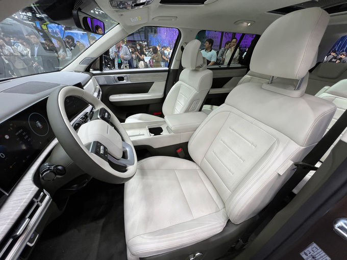 2024北京车展全新现代胜达实拍体验硬朗与温馨的完美组合-图18