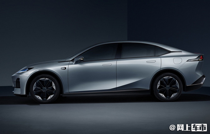 长安全新纯电轿车亮相比Model 3大 预计15万起售-图4