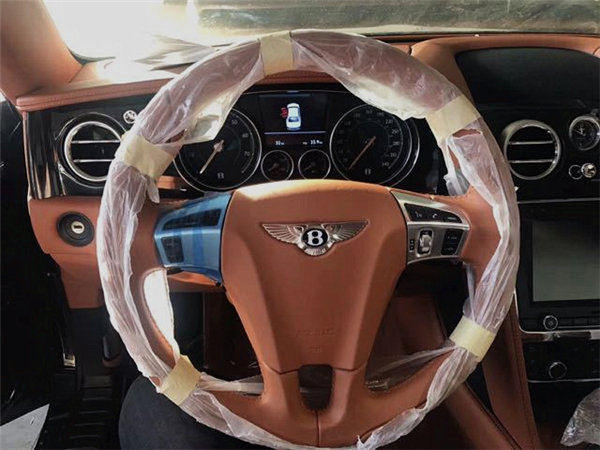 全面改款宾利飞驰V8S店内实拍 分期购选-图4