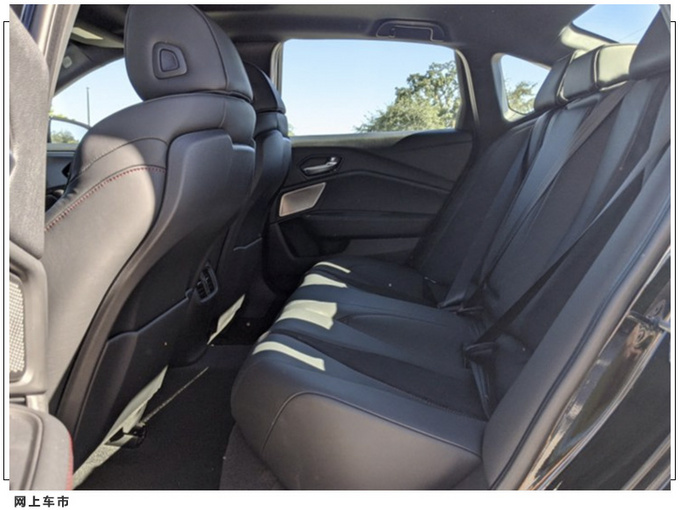 讴歌全新TLX实拍搭2.0T+10AT/双出矩形排气口-图6