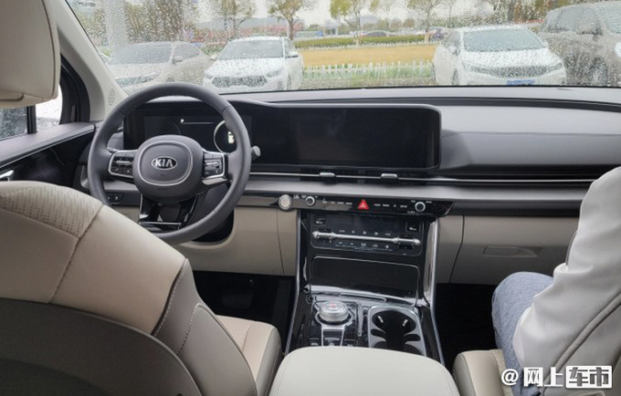 起亚国产新嘉华到店实拍或25万起售 9天后发布-图5