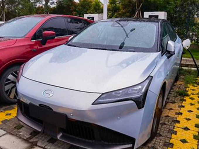 广汽埃安AION S Plus实拍动力升级/本月底上市-图2