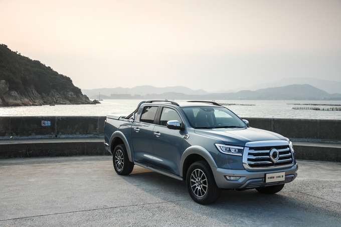 三款新车撞衫橙色和蓝色成今年皮卡主打色-图3