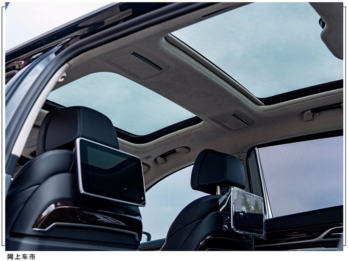 宝马新款M760i实拍搭6.6T加速媲美M5/配黑化套件-图11