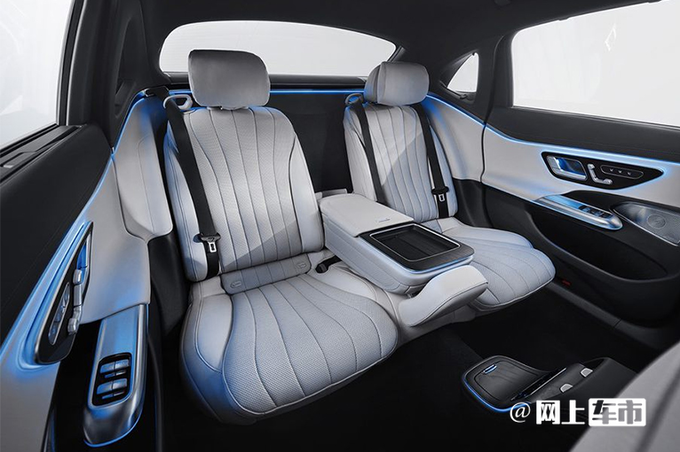 奔驰全新国产E级首发 大幅加长 17项中国专属配置-图5