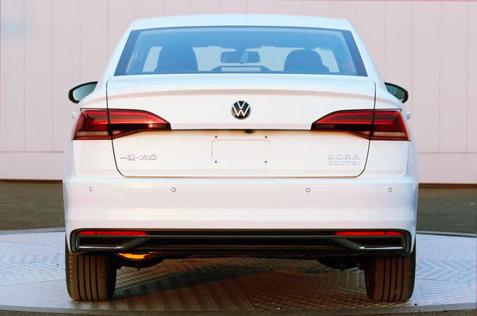 大众宝来新增1.2T车型 12万起售-比卡罗拉还省油-图3