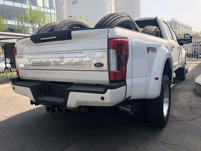 2018款福特F450白金版 造型粗犷充满张力-图4