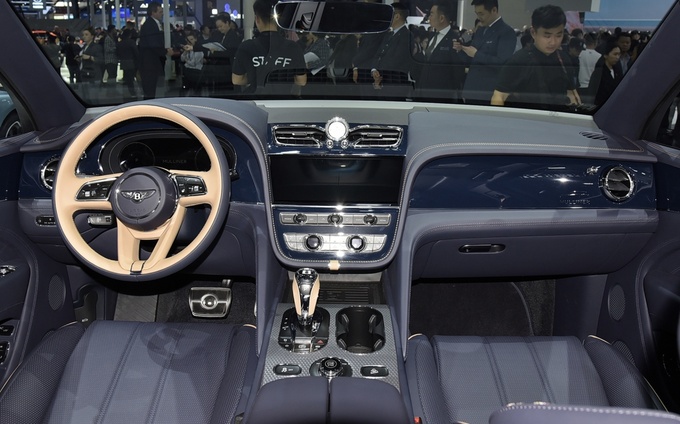 2024粤港澳车展宾利Batur车型首度于华南公开亮相-图10