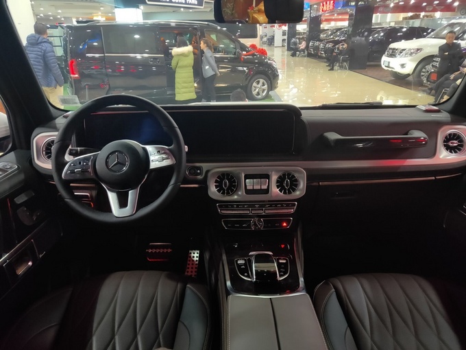 2019款欧规版奔驰G500 包牌包税现金优惠-图9